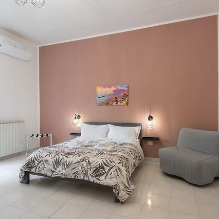 Giufrania Suite Кастеламаре ди Стабия Екстериор снимка